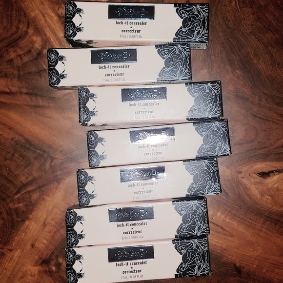 Kat von d Lock It concealer and corrector DEEP 38 - Picture 1 of 1